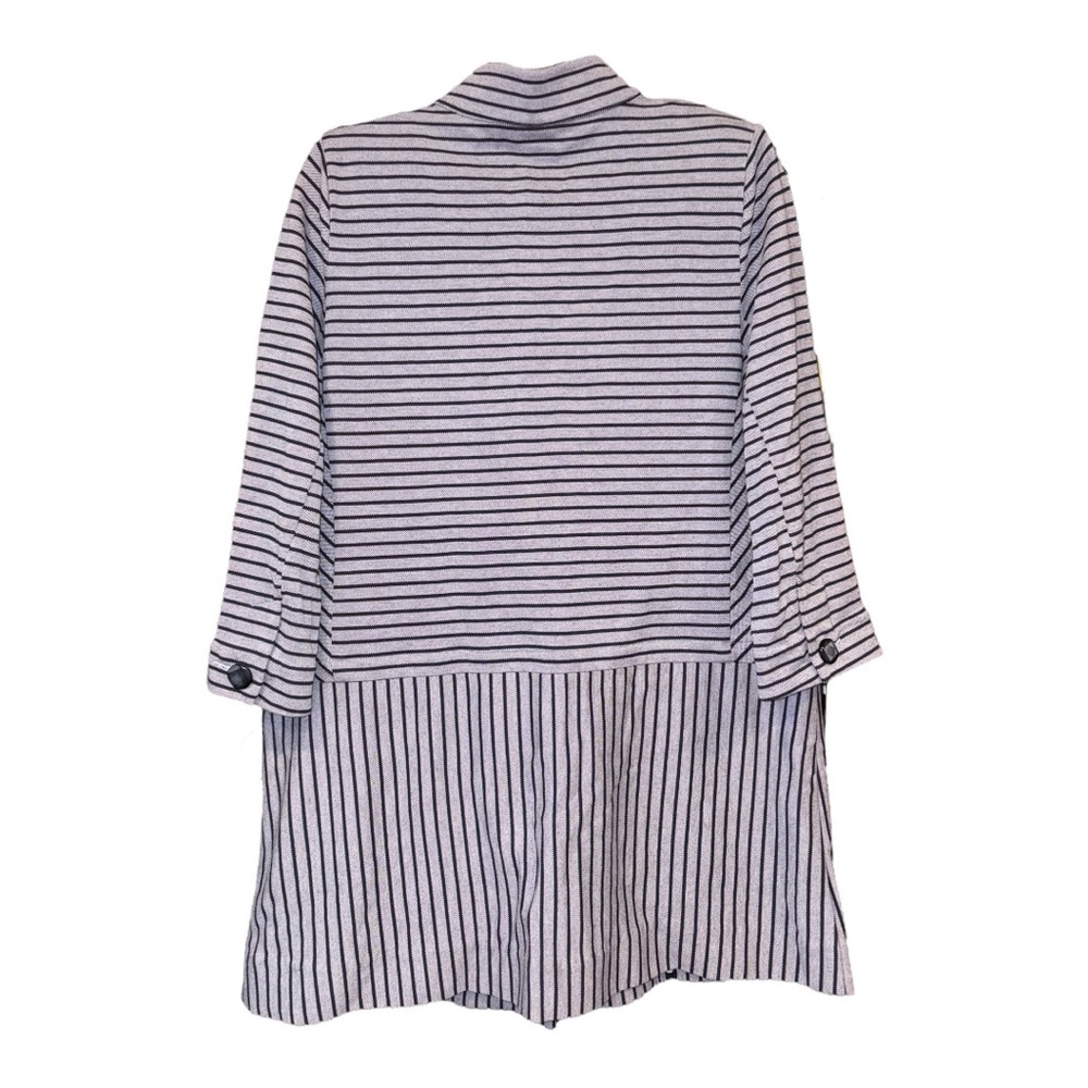 Cabi Car Jacket in Gray w/Navy Stripes Hidden buttons Size L ARA - Picture 5 of 6